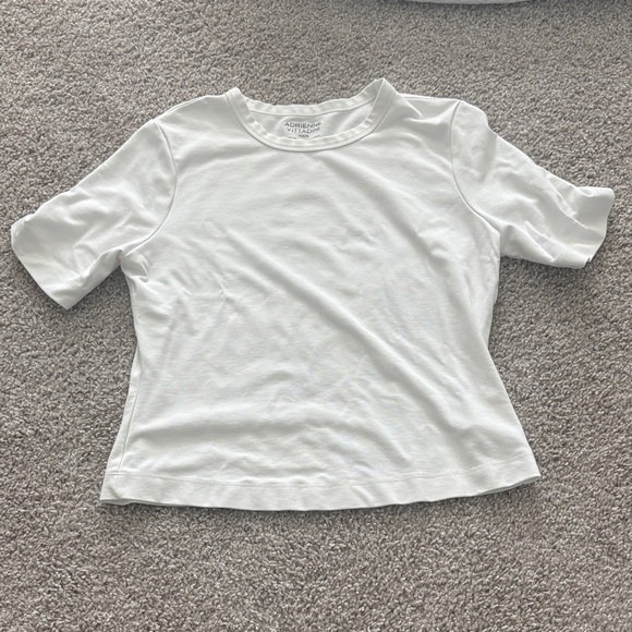 Adrienne Vittadini Classic White Short Sleeve Tee - Picture 1 of 3